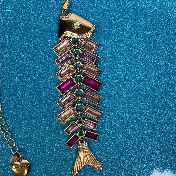 Betsey Johnson CATCH of the DAY! - Picture 4 of 5